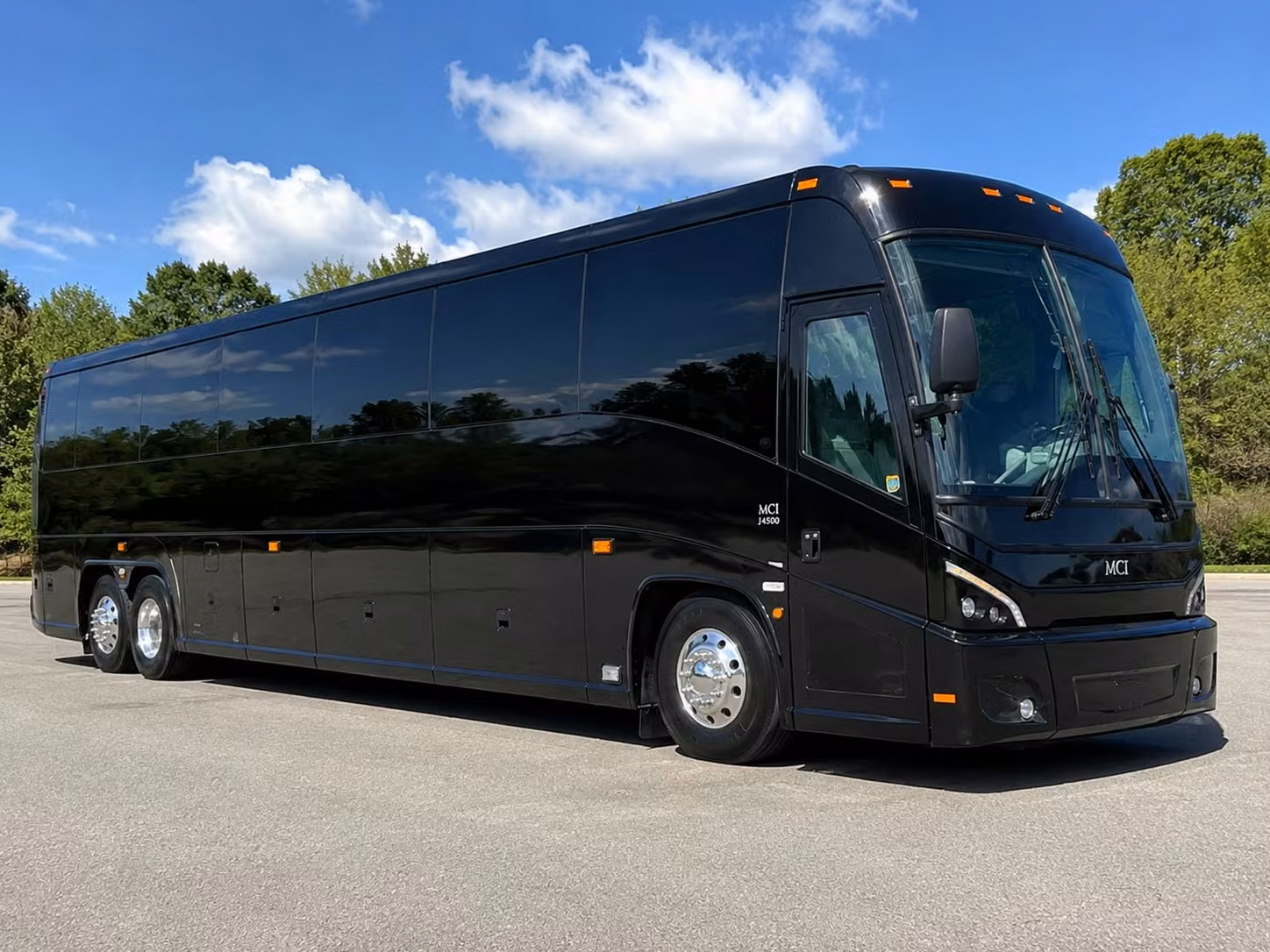 these elk grove corporate event shuttle bus rentals keep your team on schedule